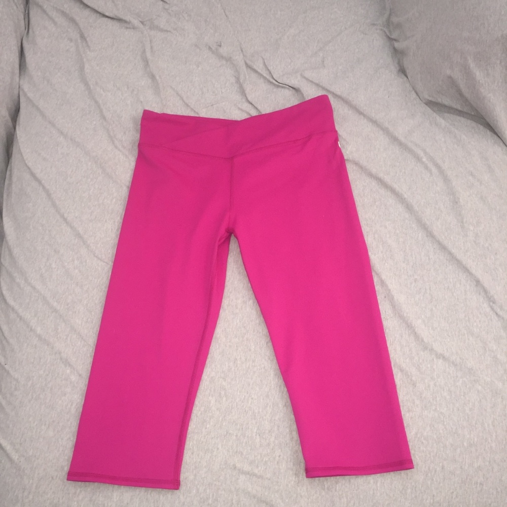 Fabletics yoga capri pants